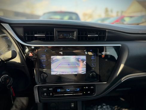 Used 2017 Toyota Corolla SE w/ Carpet Mat Package (TMS) image 7