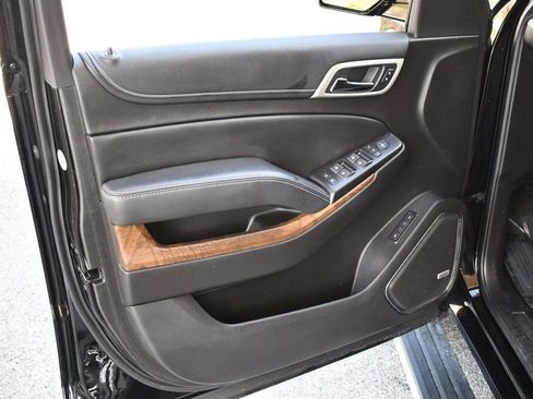 Used 2018 GMC Yukon Denali w/ Denali Ultimate Package image 37