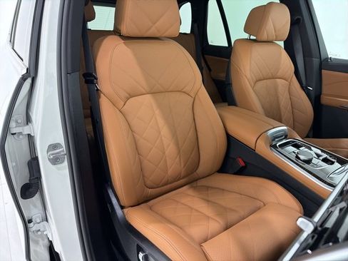 Used 2026 BMW X5 xDrive40i w/ Climate Comfort Package image 19