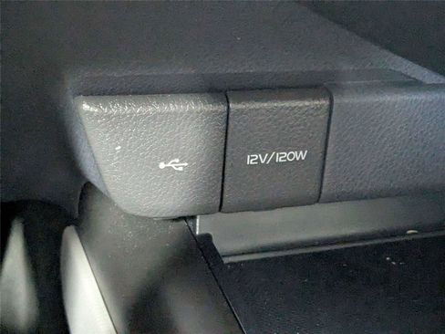 Used 2023 Toyota Camry SE w/ Convenience Package FWD image 22