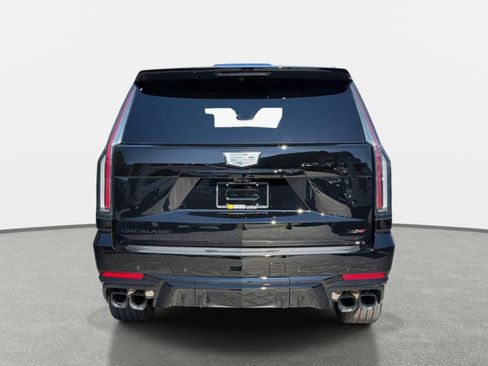 Used 2026 Cadillac Escalade V w/ LPO, ONYX Package AWD/4WD image 4