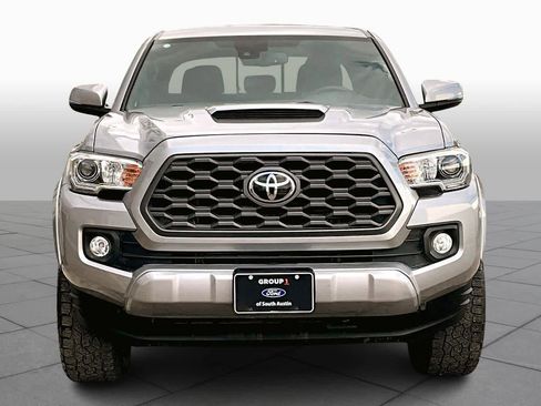 Used 2020 Toyota Tacoma TRD Sport image 4