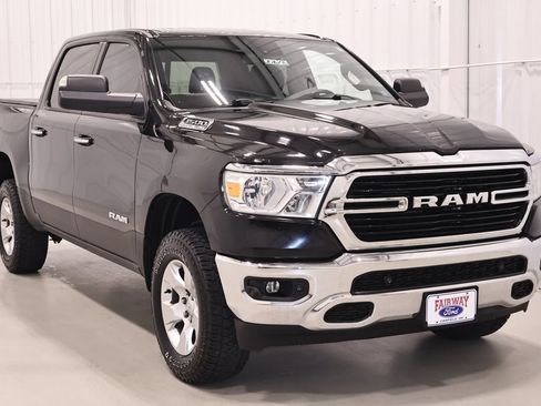 Used 2019 RAM 1500 Big Horn AWD/4WD image 4