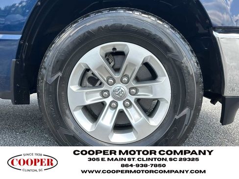 Used 2024 RAM 1500 Laramie AWD/4WD image 12