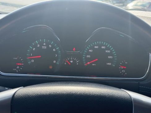 Used 2017 Chevrolet Traverse LT w/ Style and Technology Package image 17