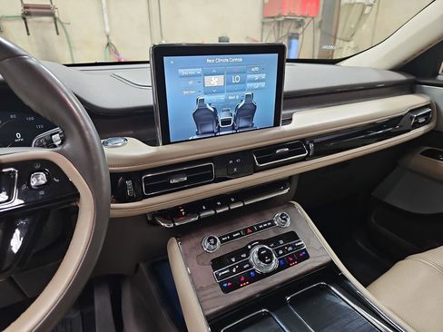 Used 2022 Lincoln Aviator Reserve w/ Equipment Group 201A image 20