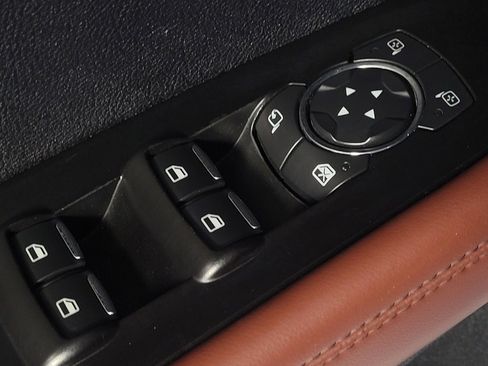 Used 2016 Lincoln MKX Reserve w/ Luxury Package AWD/4WD image 27