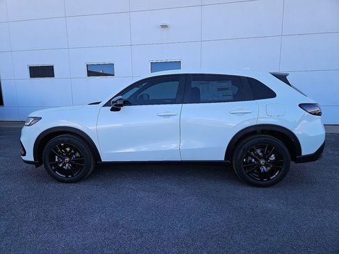 New 2026 Honda HR-V Sport image 3