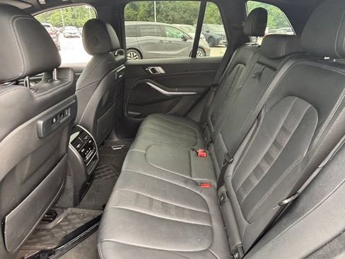 Used 2021 BMW X5 xDrive40i w/ Convenience Package AWD/4WD image 13