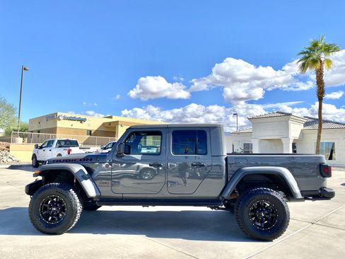 Used 2020 Jeep Gladiator Rubicon image 4