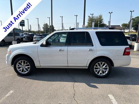 Used 2017 Ford Expedition Limited w/ Equipment Group 301A RWD image 6