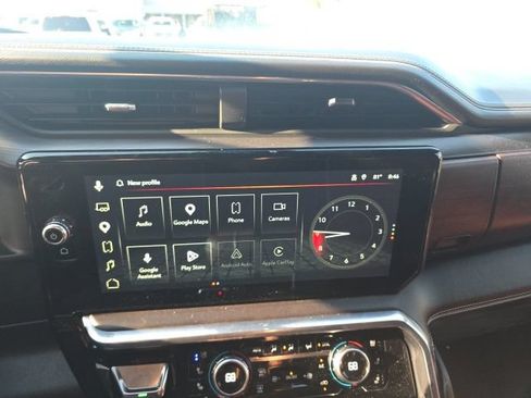 Used 2024 GMC Sierra 1500 Denali Ultimate AWD/4WD image 18