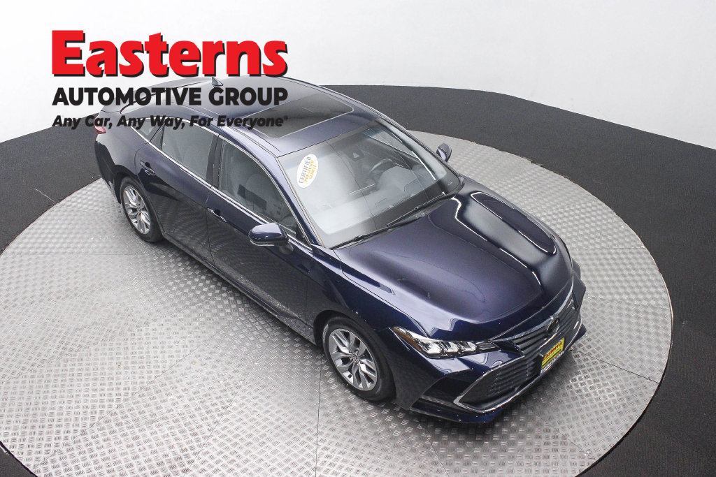 Used 2022 Toyota Avalon XLE w/ Moonroof Package FWD image 4