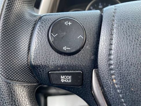 Used 2016 Toyota RAV4 LE AWD/4WD image 6