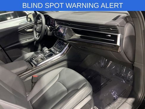 Used 2025 Audi Q7 3.0T Premium w/ Convenience Package image 13
