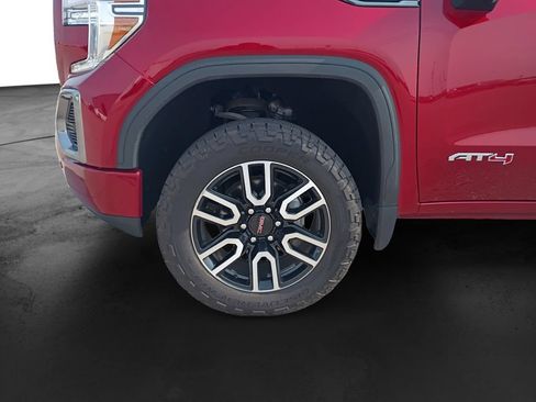 Used 2021 GMC Sierra 1500 AT4 w/ AT4 Value Package AWD/4WD image 12