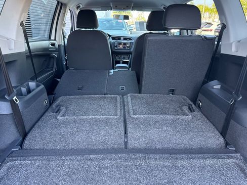 Used 2022 Volkswagen Tiguan S image 16