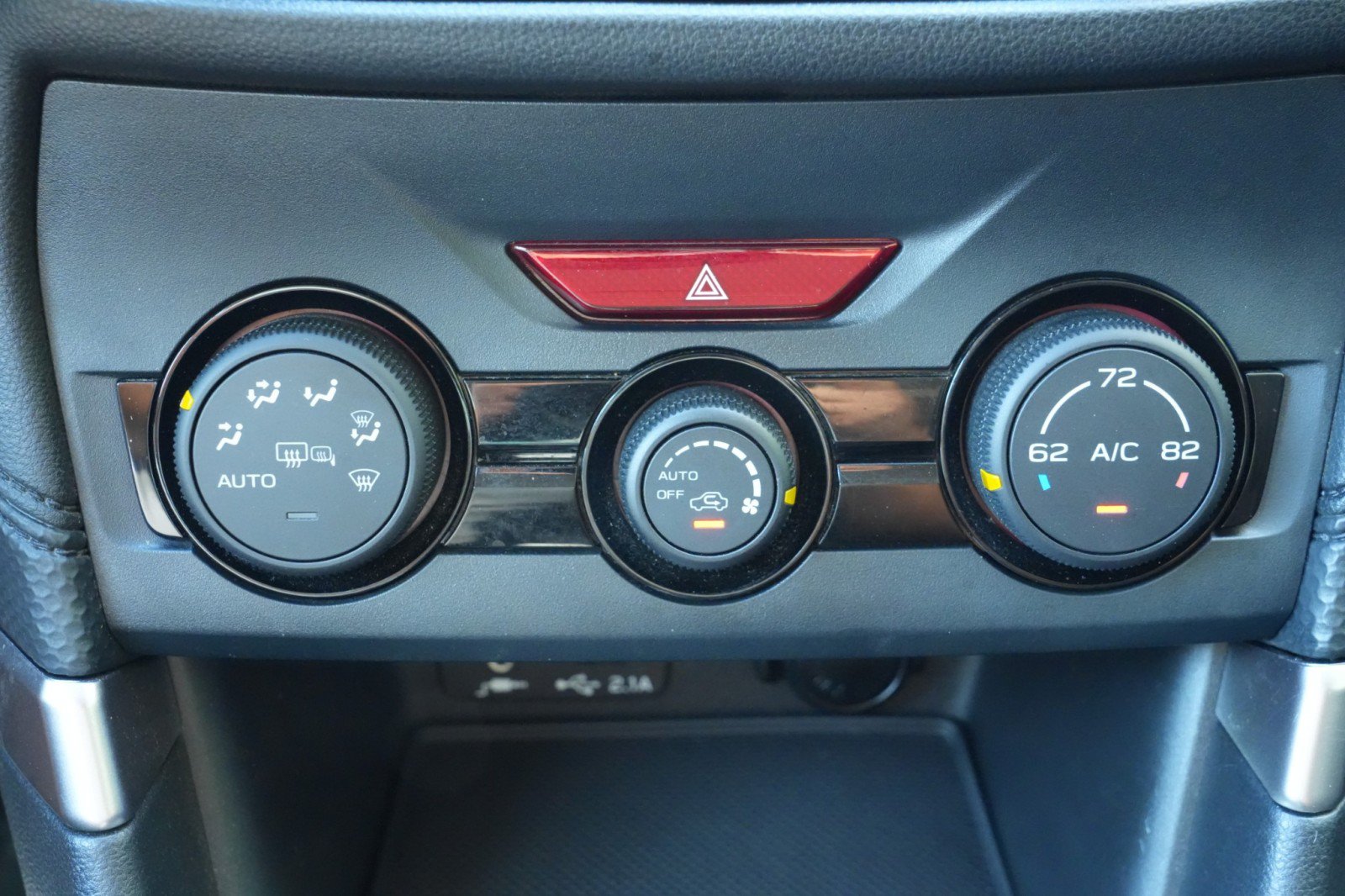 Used 2020 Subaru Forester Premium AWD/4WD image 29