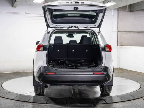 Certified 2022 Toyota RAV4 LE FWD image 27