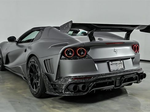Used 2021 Ferrari 812 GTS RWD image 6