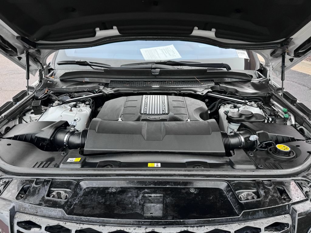 Used 2016 Land Rover Range Rover Sport Supercharged AWD/4WD image 15