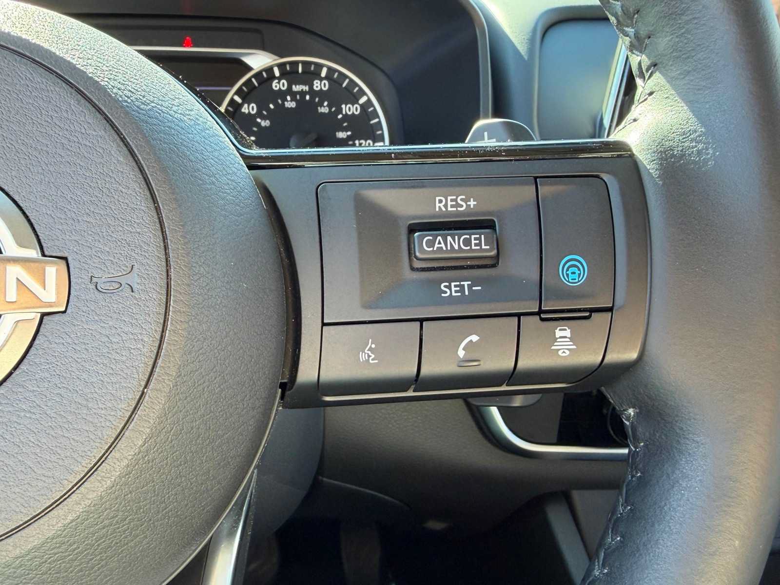 Used 2023 Nissan Rogue SV w/ SV Premium B Package AWD/4WD image 18