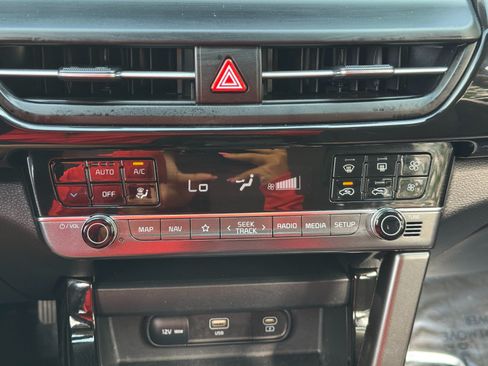 Used 2024 Kia Seltos S FWD image 26