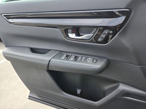 Certified 2025 Honda CR-V EX-L image 17