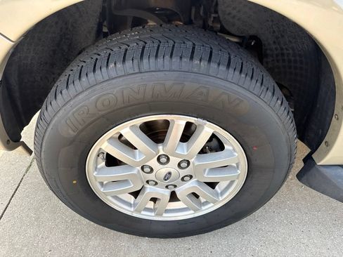 Used 2008 Ford Expedition XLT AWD/4WD image 5