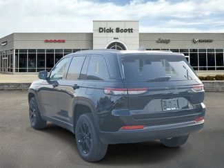 New 2026 Jeep Grand Cherokee Altitude AWD/4WD video 3
