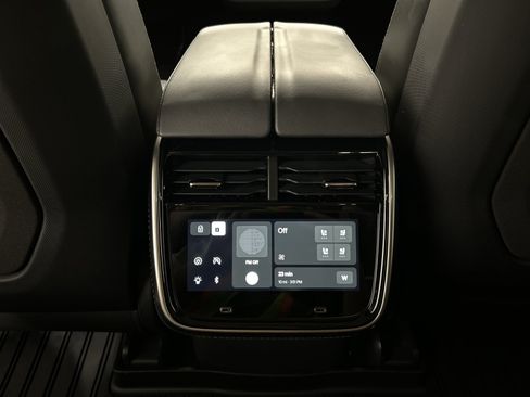 Used 2025 Rivian R1S Adventure Dual AWD/4WD image 30