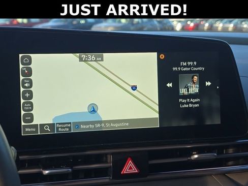 Used 2025 Hyundai Elantra SEL image 19