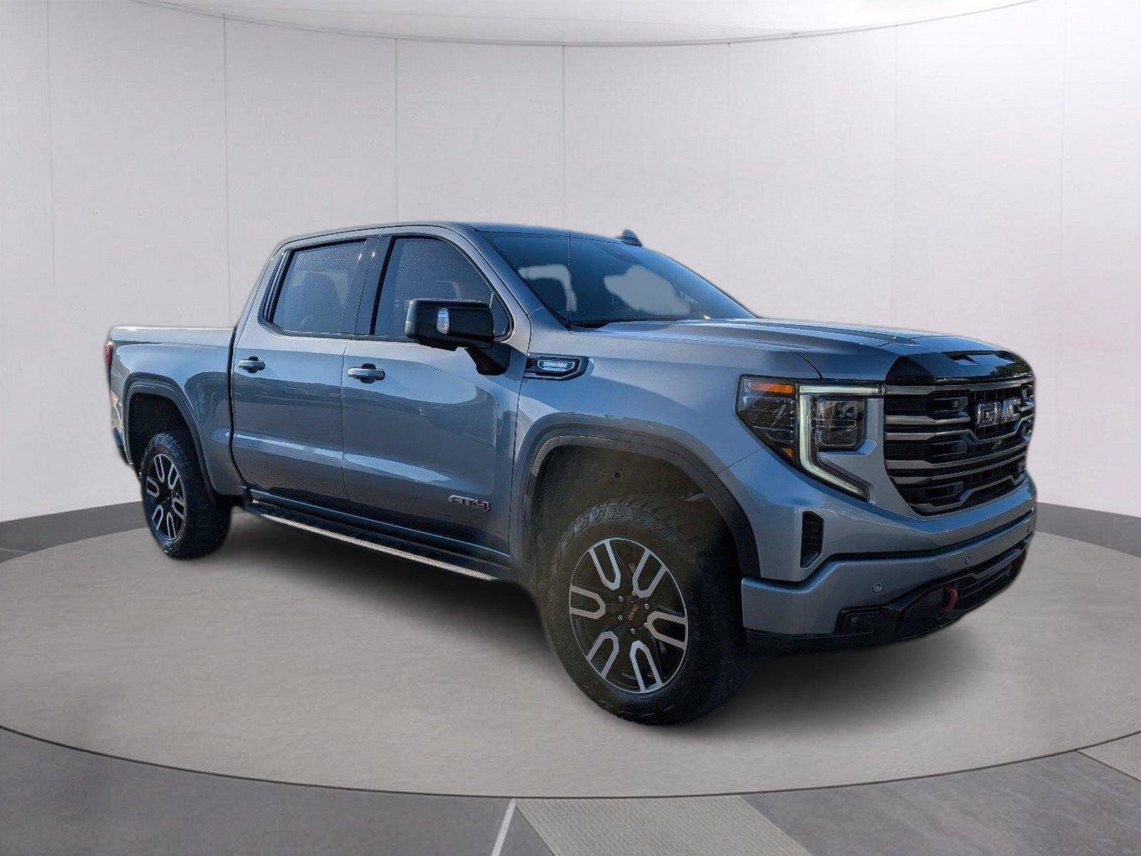Used 2025 GMC Sierra 1500 AT4 w/ AT4 Premium Package AWD/4WD image 9