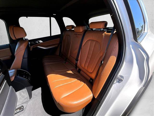 Used 2022 BMW X5 sDrive40i w/ Executive Package RWD image 25