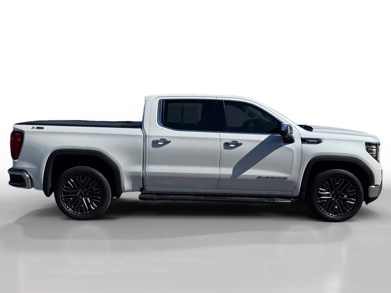 Used 2022 GMC Sierra 1500 SLT w/ X31 Off-Road Package AWD/4WD image 6