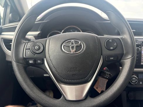 Used 2016 Toyota Corolla LE FWD image 14