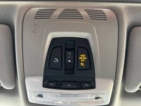 Used 2015 BMW 328i xDrive Sedan AWD/4WD image 11