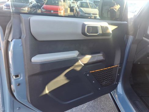 Used 2023 Ford Bronco Badlands image 14