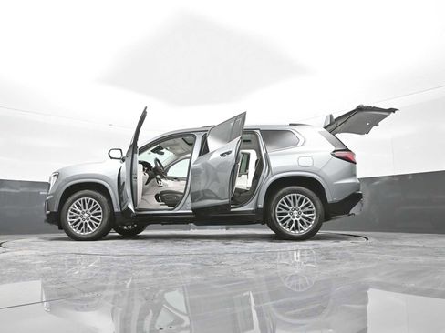 New 2026 GMC Acadia Denali w/ Super Cruise Package image 36