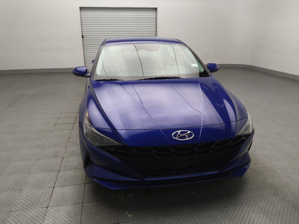 Used 2023 Hyundai Elantra SE FWD image 14