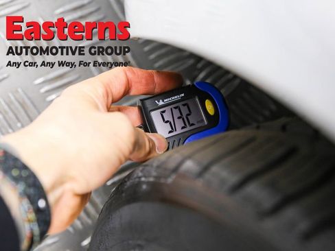 Used 2018 Tesla Model 3 Long Range image 23