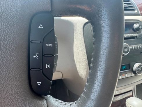 Used 2007 Buick Lucerne CXL FWD image 22