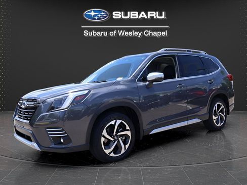 Used 2023 Subaru Forester Touring AWD/4WD image 3