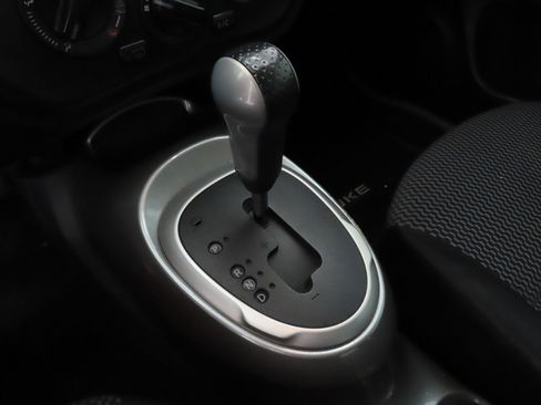 Used 2016 Nissan Juke S FWD image 15