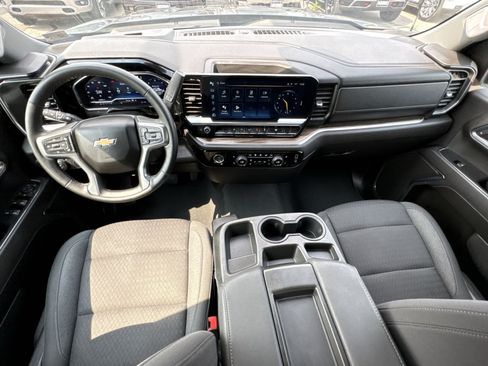 Used 2023 Chevrolet Silverado 1500 LT AWD/4WD image 23