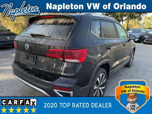 Used 2024 Volkswagen Taos SE image 7