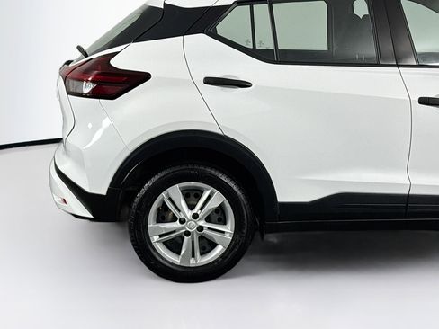 Used 2023 Nissan Kicks S image 35