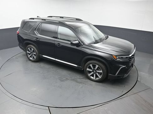 Used 2023 Honda Pilot Elite image 45