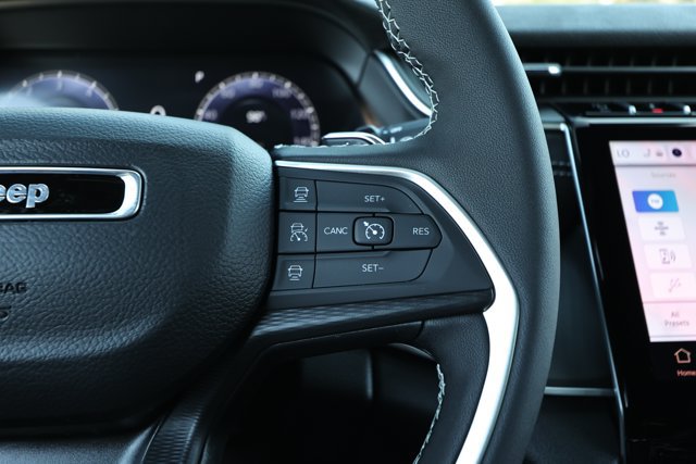 New 2027 Jeep Grand Cherokee Laredo X RWD image 14