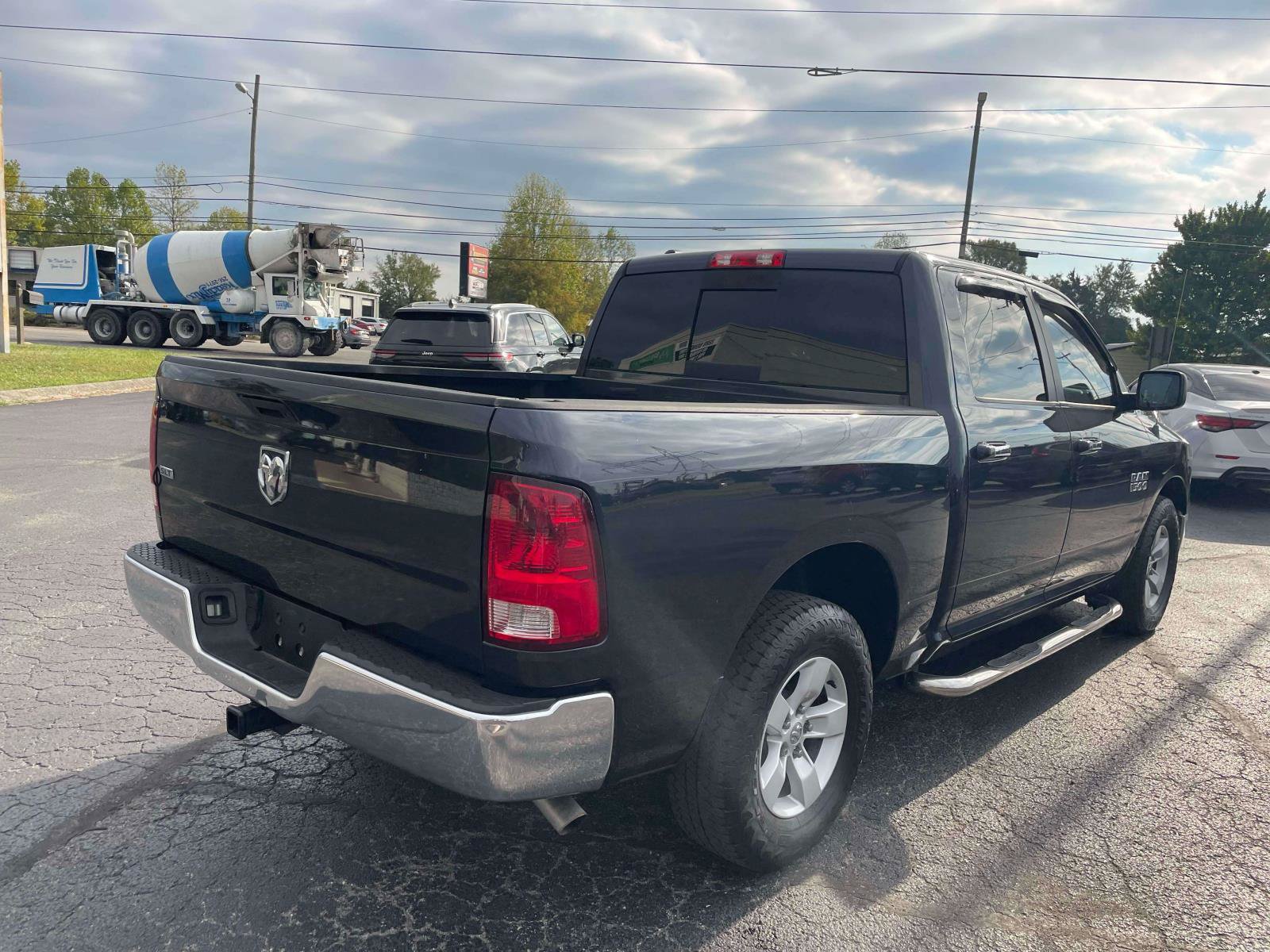 Used 2013 RAM 1500 Classic SLT w/ Remote Start & Security Group RWD image 8